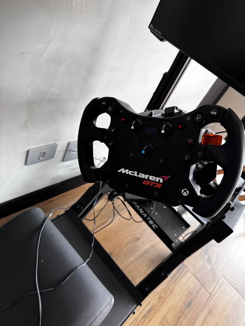 Fanatec Csl de 5 nm + Volante mclaren gt3 Xbox - Foto 3