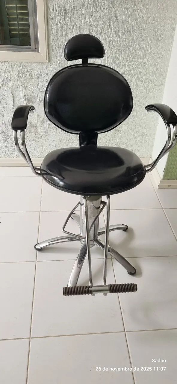 Cadeira  de corte de cabelo - Foto 2