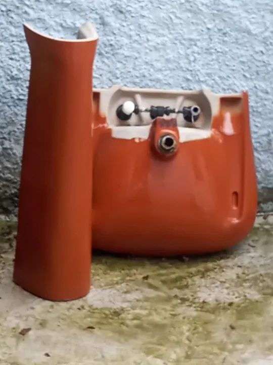Cuba usada e Pedestal para banheiro em cerâmica - Foto 2