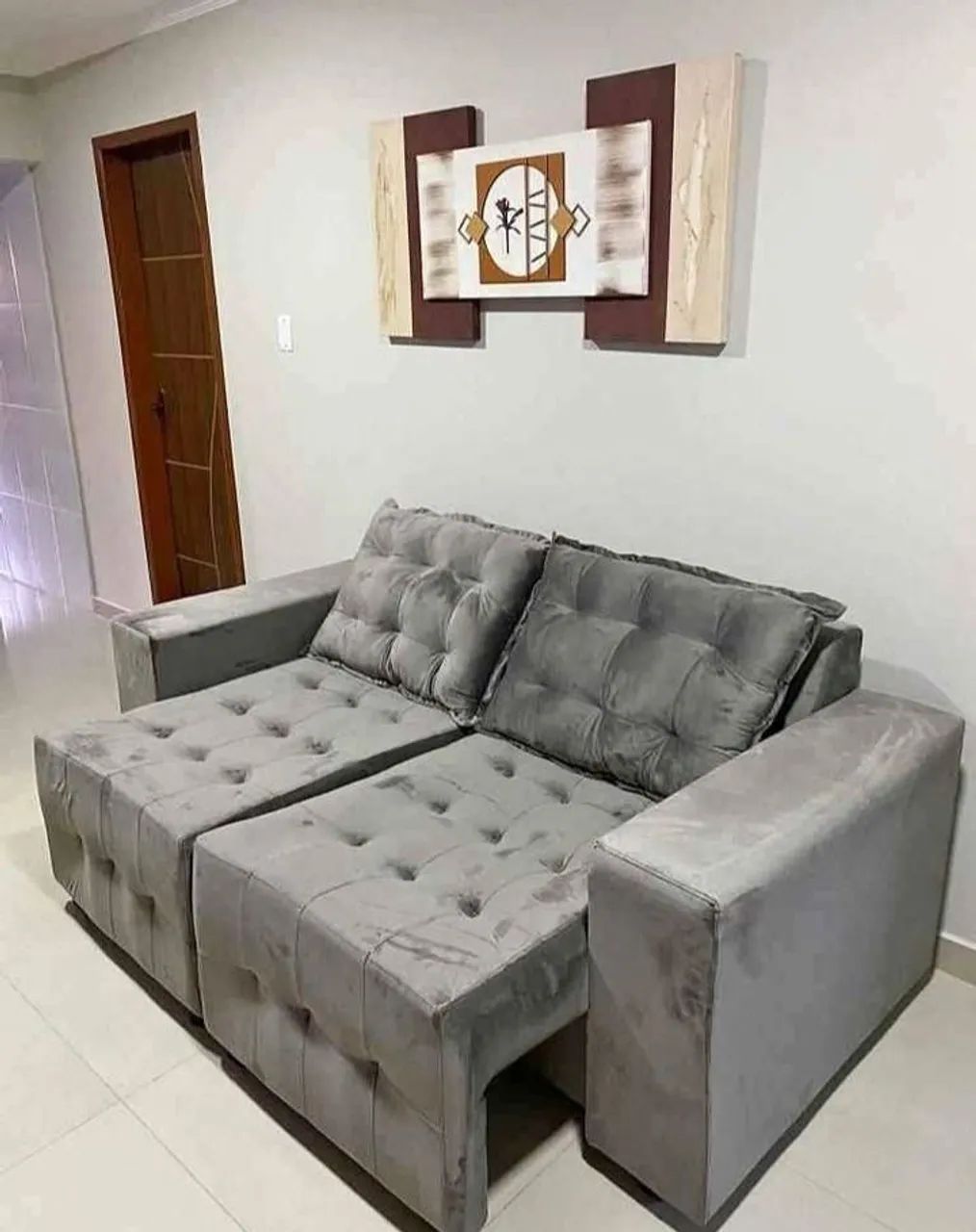 Sofá Retrátil Cinza - Novo!