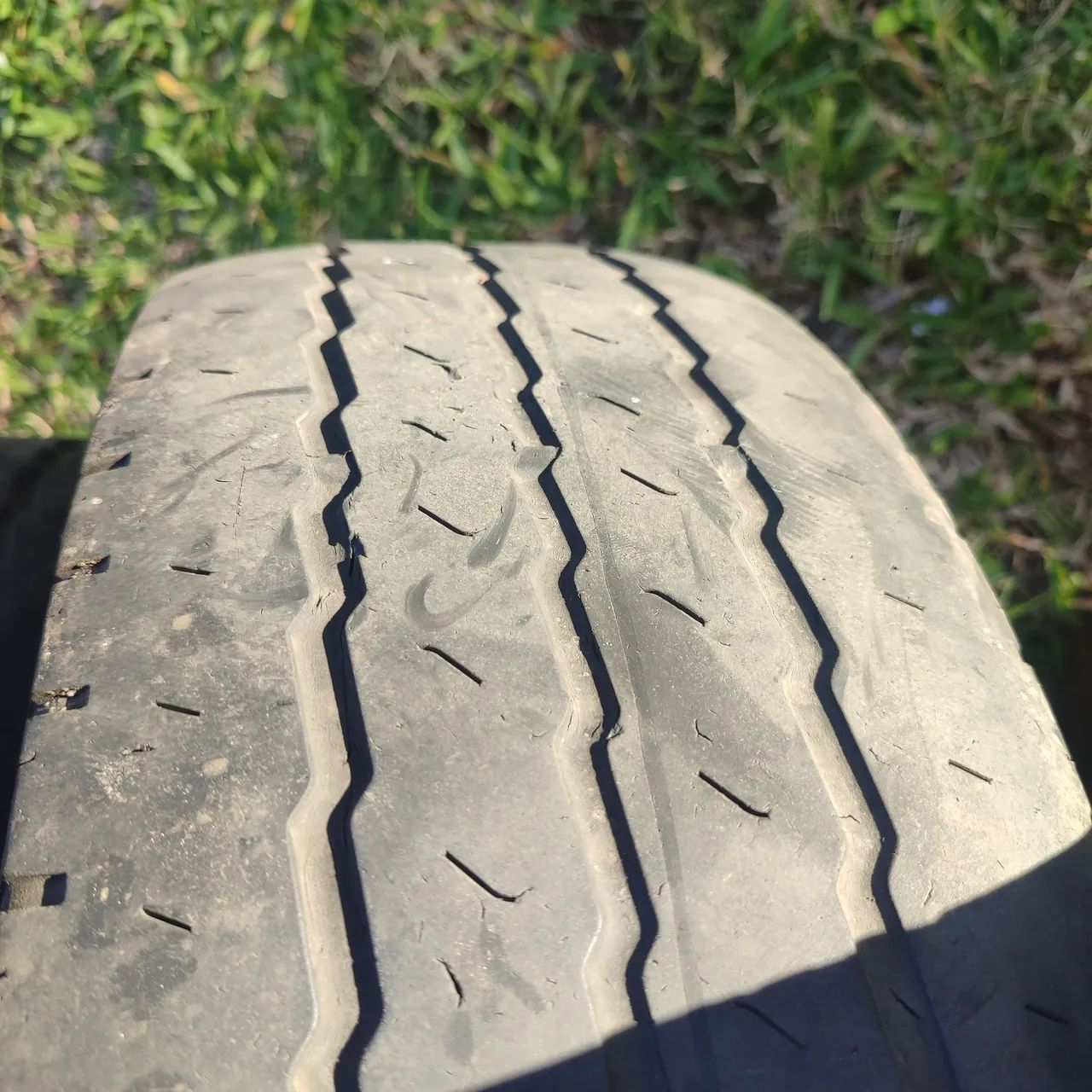 Pneus  205/75 Aro 16  - Foto 6