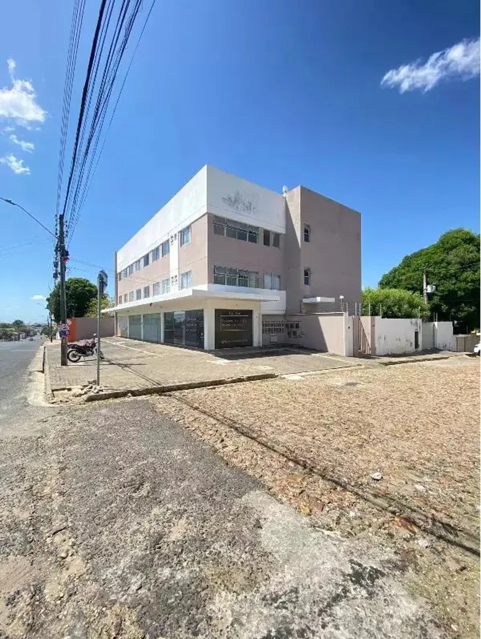 Apartamento no Cond. Mauro Lopes