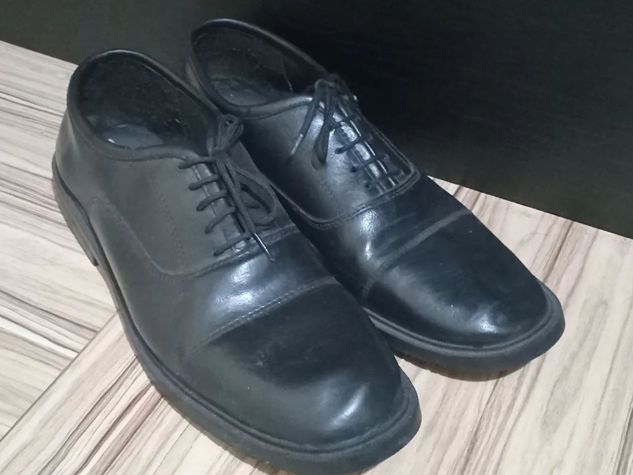 Sapatos sociais pretos 43