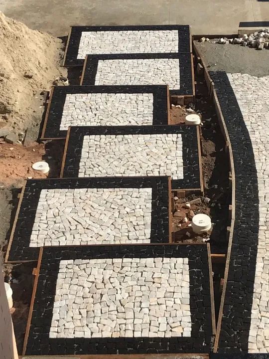 Calçada de pedra portuguesa 