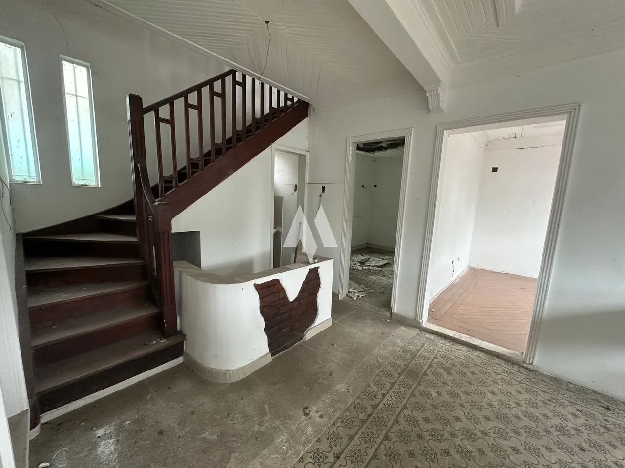 Casa comercial para alugar no Campo Grande em Santos