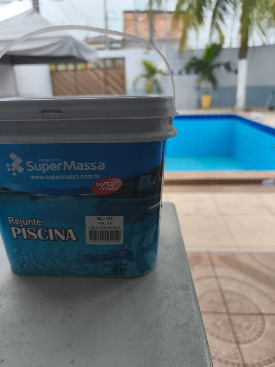 Rejunte para Piscina Azul Claro 5kg - SuperMassa
