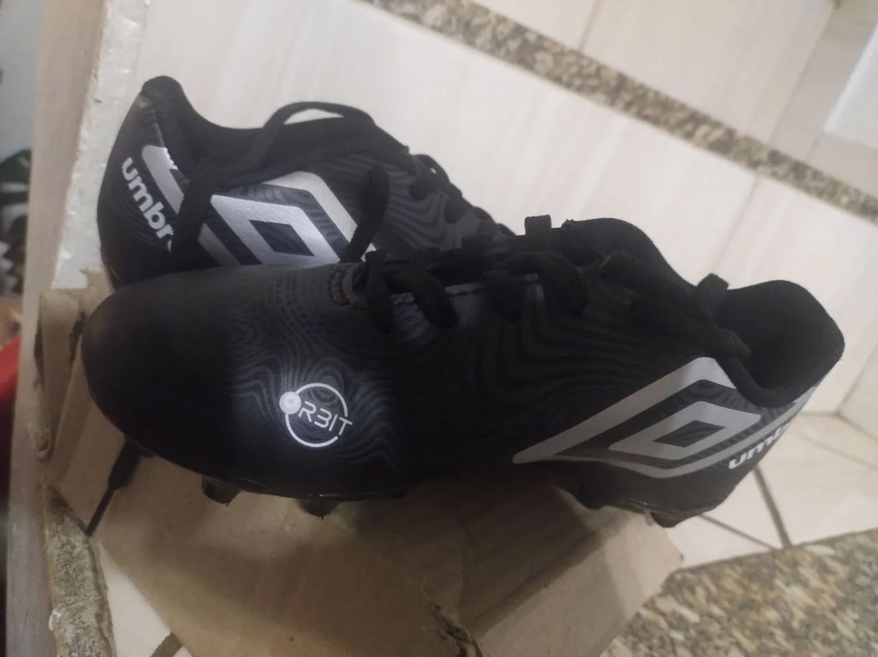 Chuteiras Umbro Infantil - Tamanho 31 - Foto 2