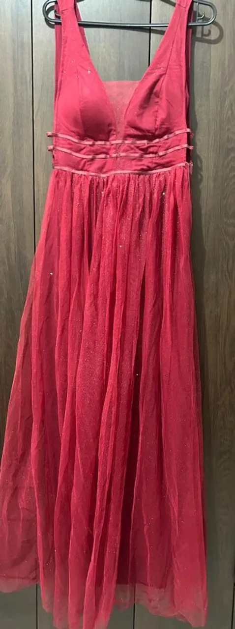 Vestido de festa vermelho elgante