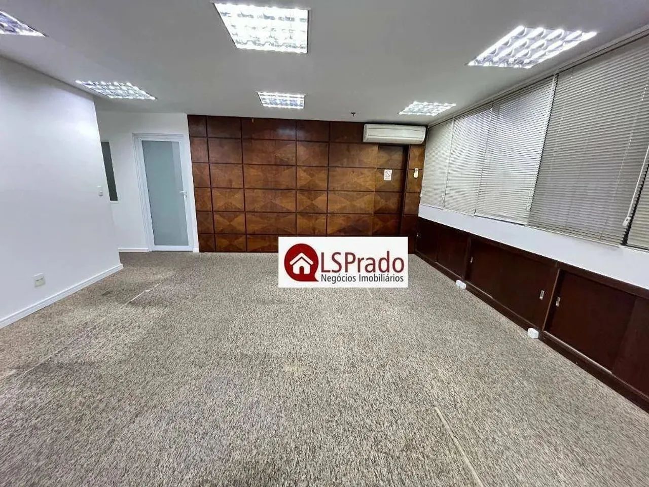 Ao lado da Padaria Santa Marcelina, conjunto com 4 banheiros e 4 vagas! - Foto 2