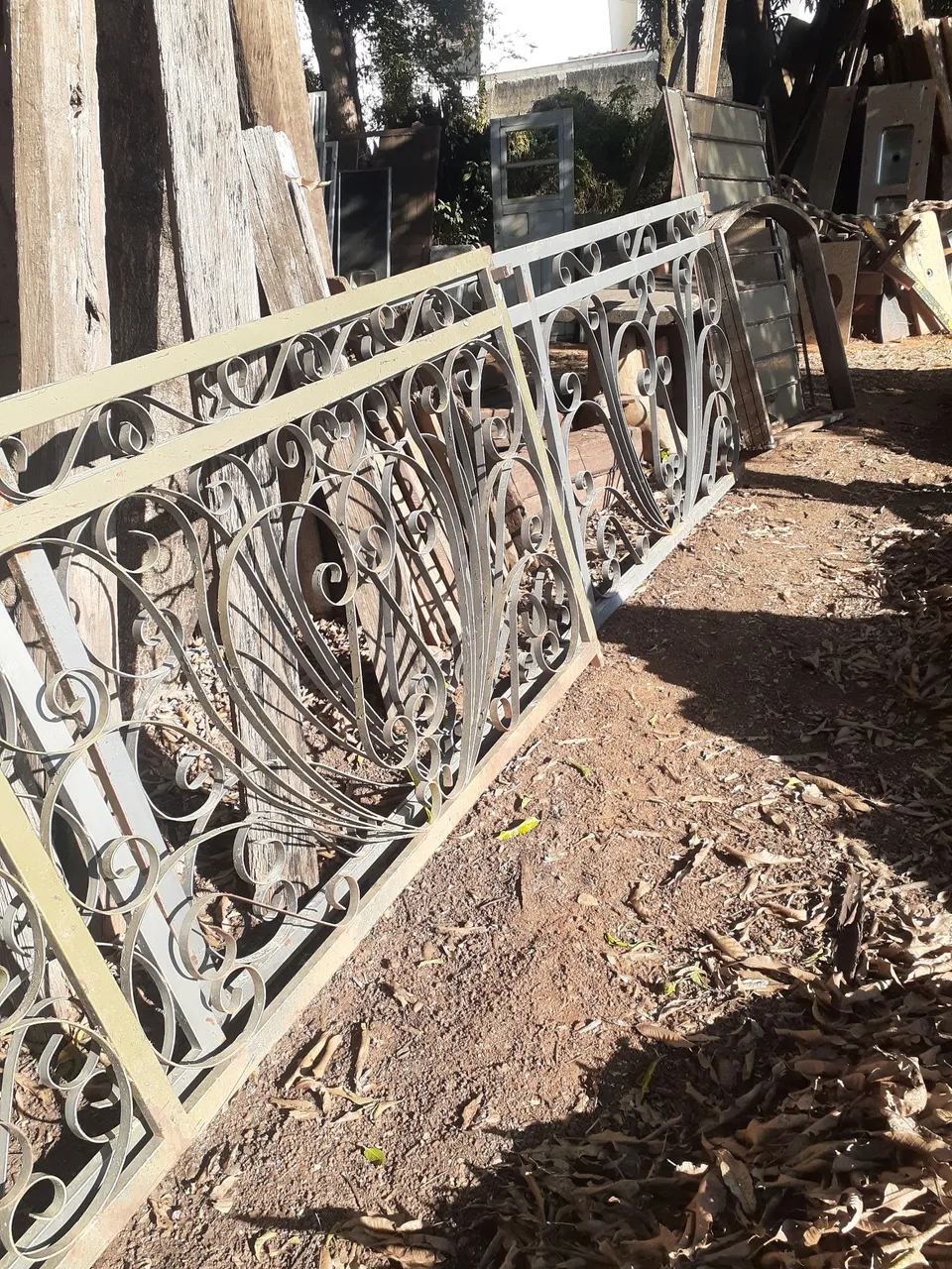 Grade de ferro (guarda corpo) para segurança residencial