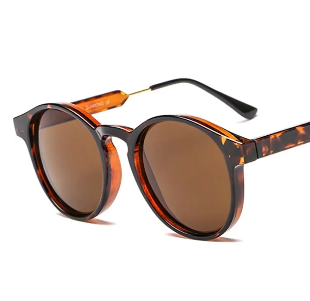 Óculos de Sol Vintage Retrô Fiorinni Miami - Estampa Leopardo -  Proteção: UV400