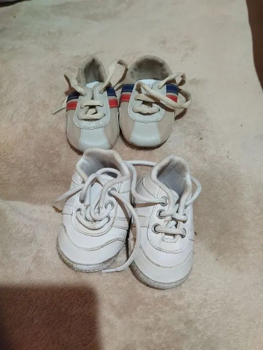  2 Tênis para Bebê - Tamanho Pequeno