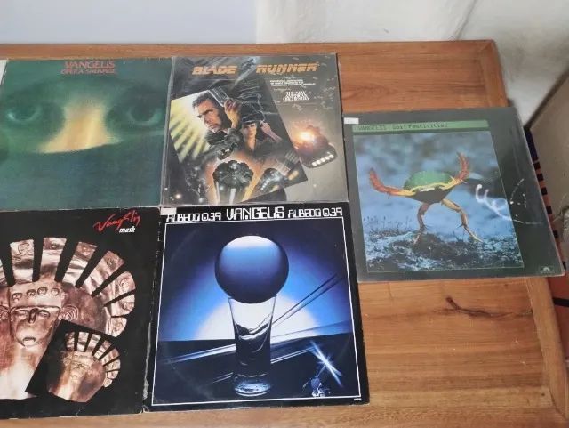 Discos de Vinil (usados) - Coleção Vangelis - 7 álbuns - Foto 3