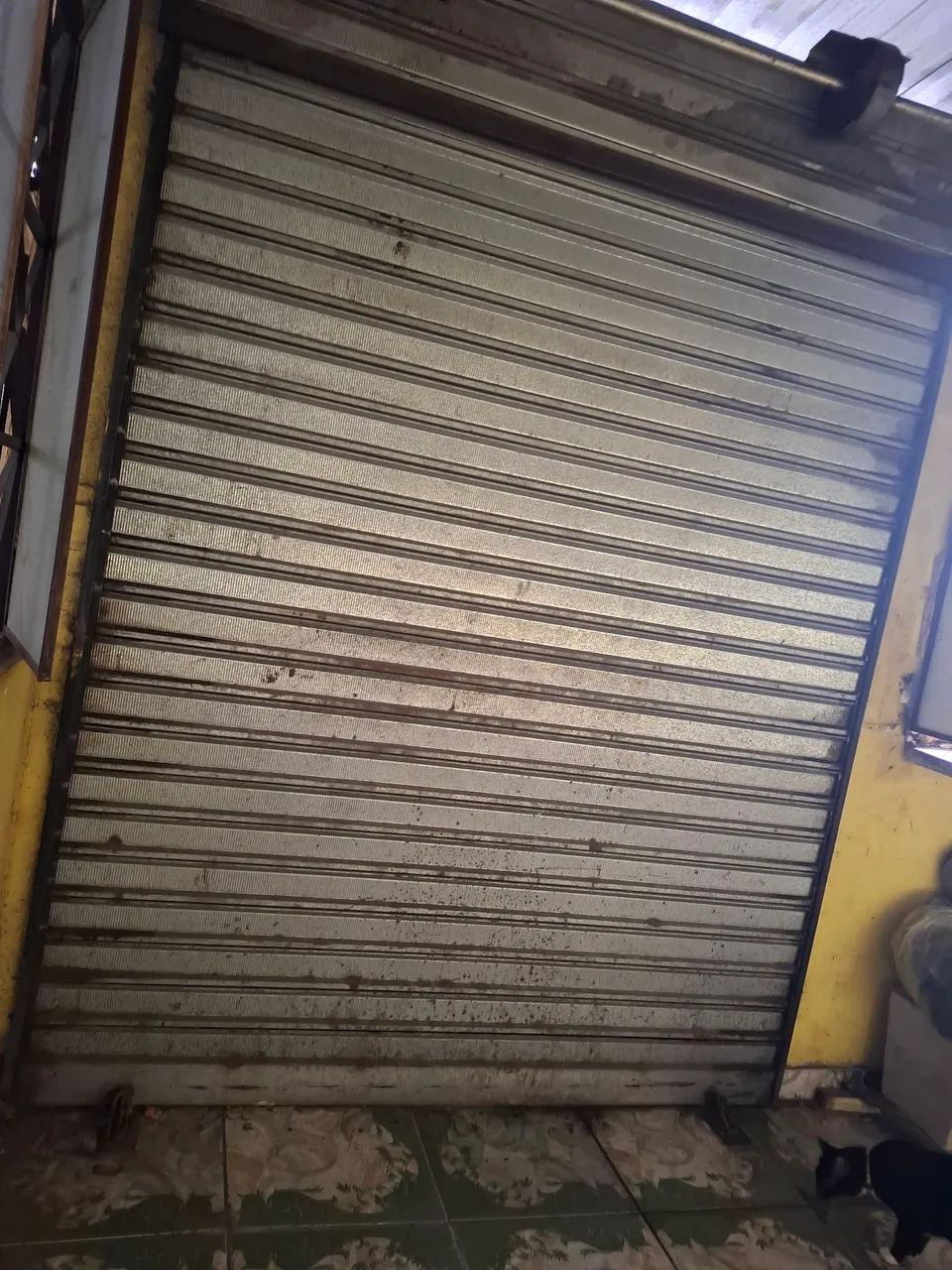 Vendo esta porta de rolar completa64640376030083120