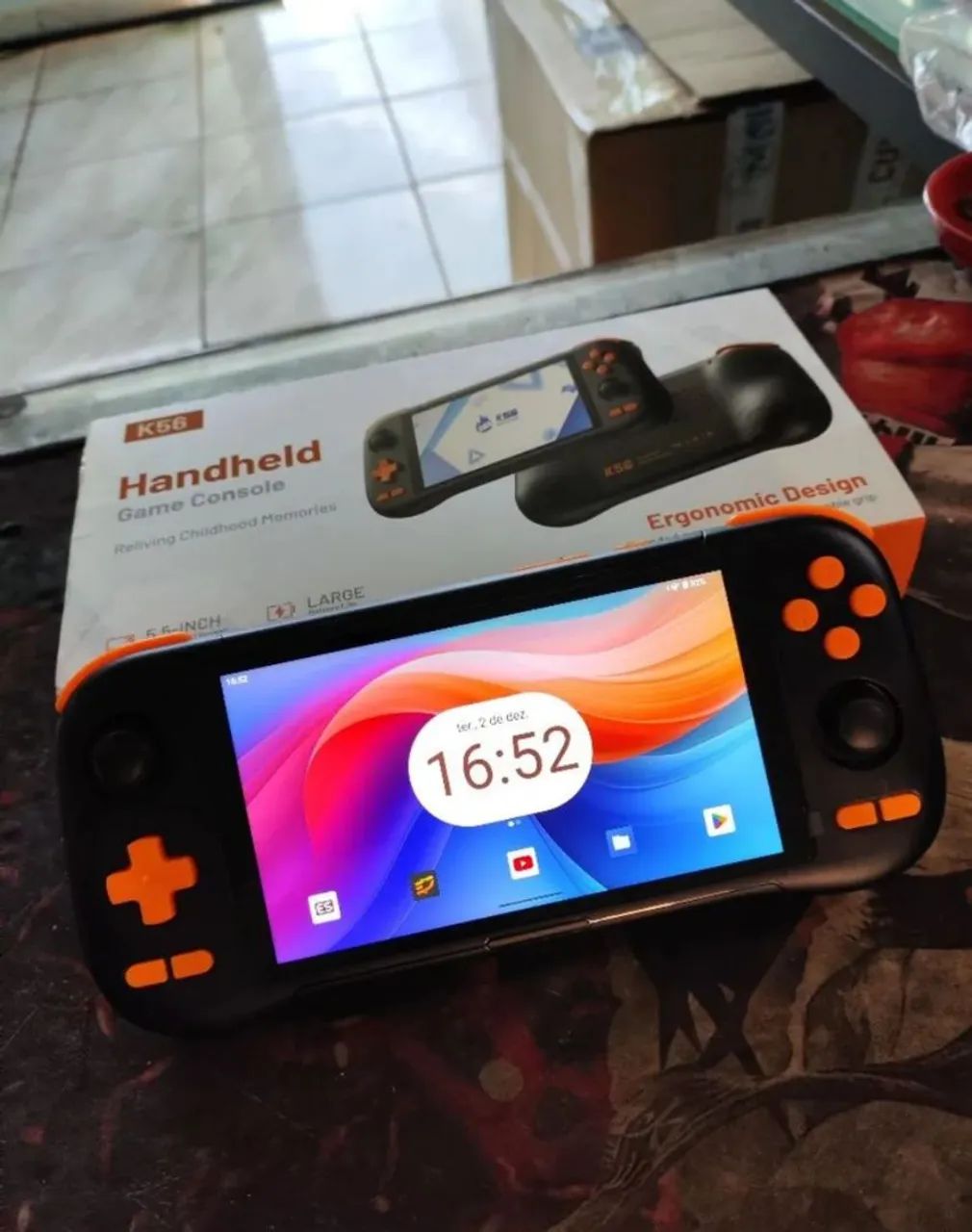 Console portátil Kinhank K56 Android 14 , tela 5.5 touch, mais de 50 emuladores.