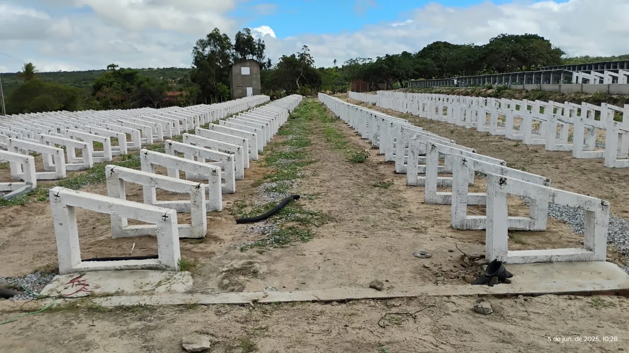 Estrutura para placa solar de concreto