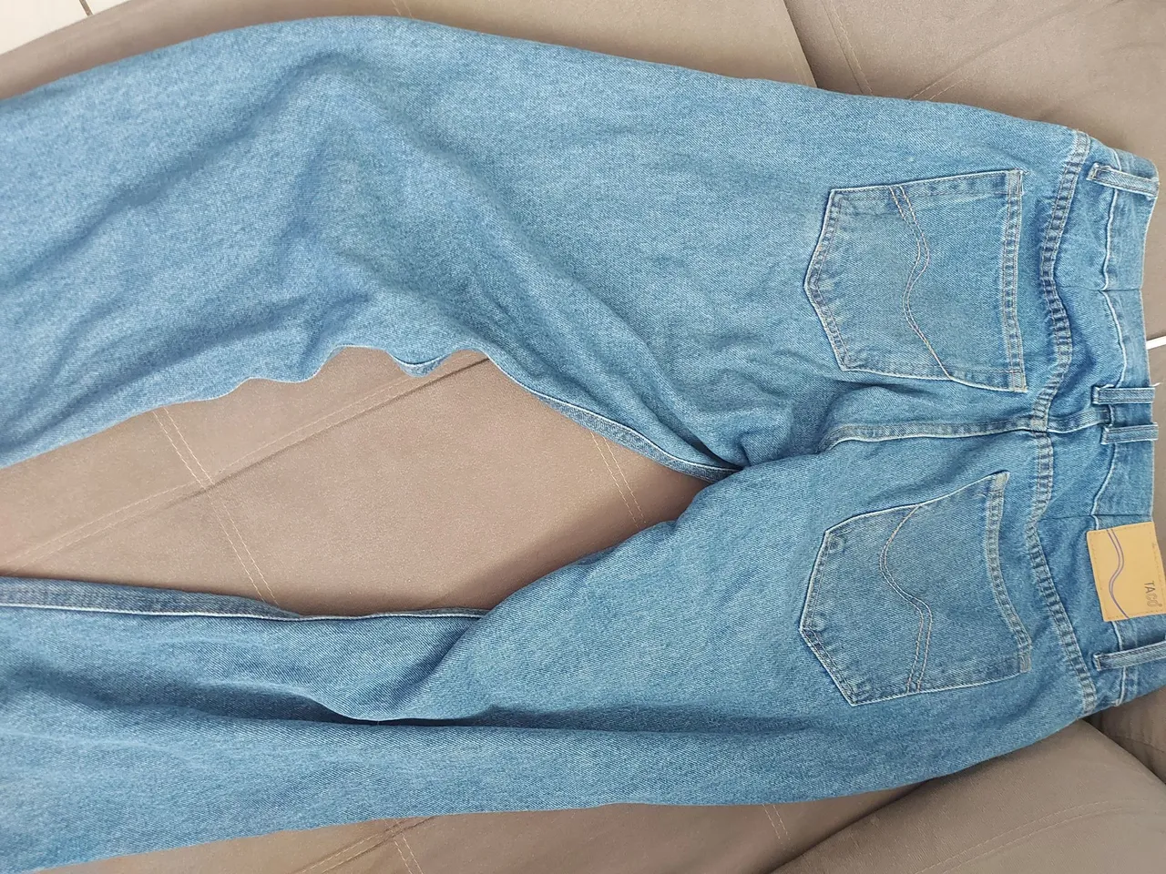 Calça Jeans Azul Claro - Conforto e Estilo!