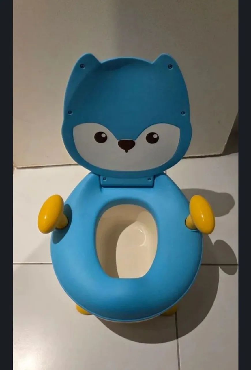 Troninho Infantil Safety<br><br>? Troninho Infantil Safety 1st - Azul com formato de bichinho