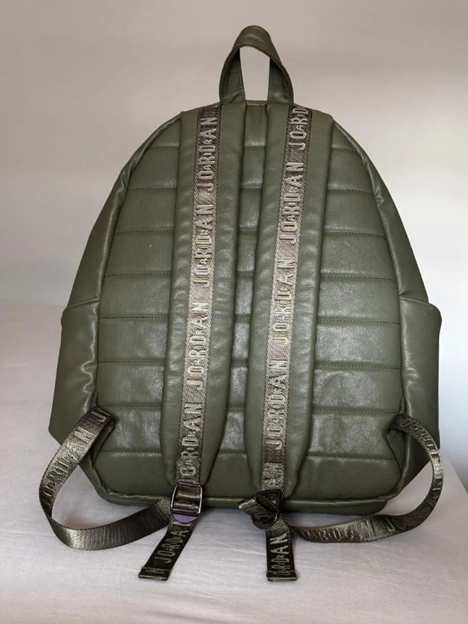 Mochila Jordan verde, Original e Sem uso! - Foto 2