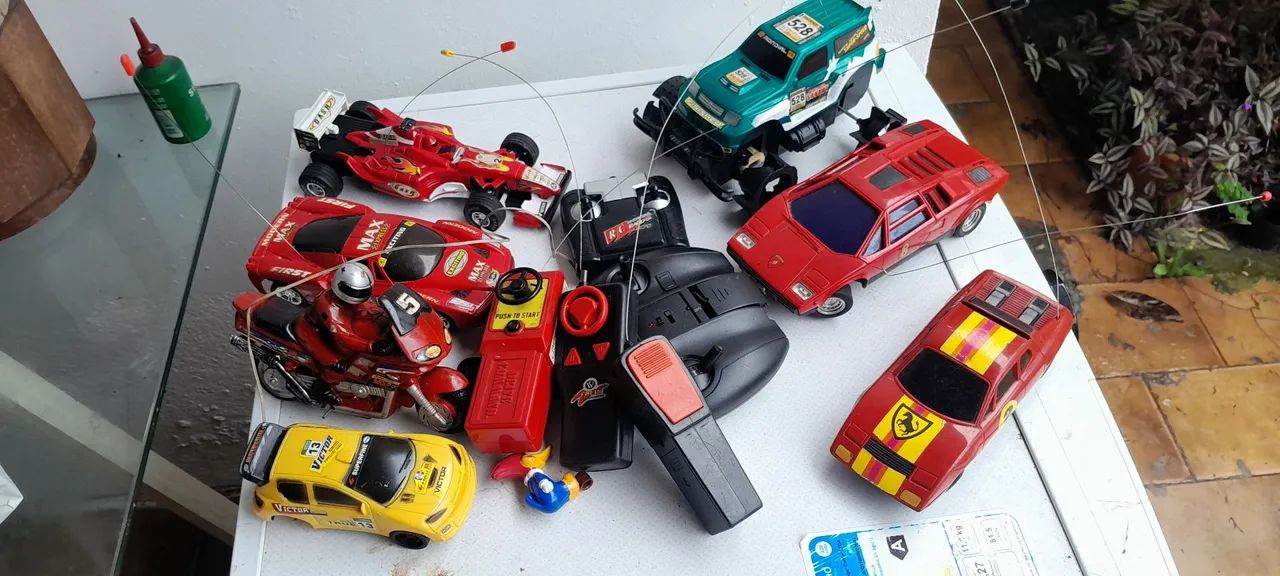 Carrinho de controle remoto 64313238203523121