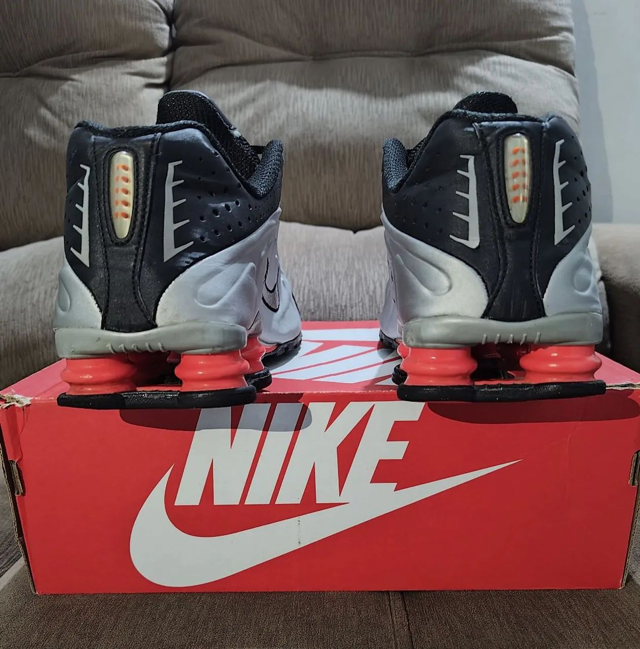 Tênis Nike Shox R4 n°41 - Foto 3
