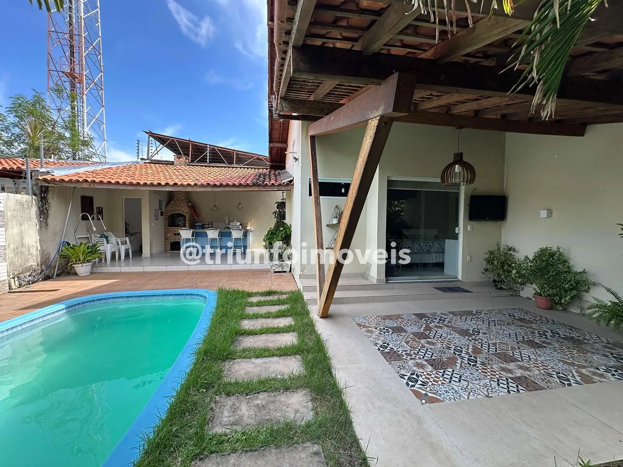 Casa a venda no Horto Florestal com 3 Quartos TR214775 THE -DSATB6
