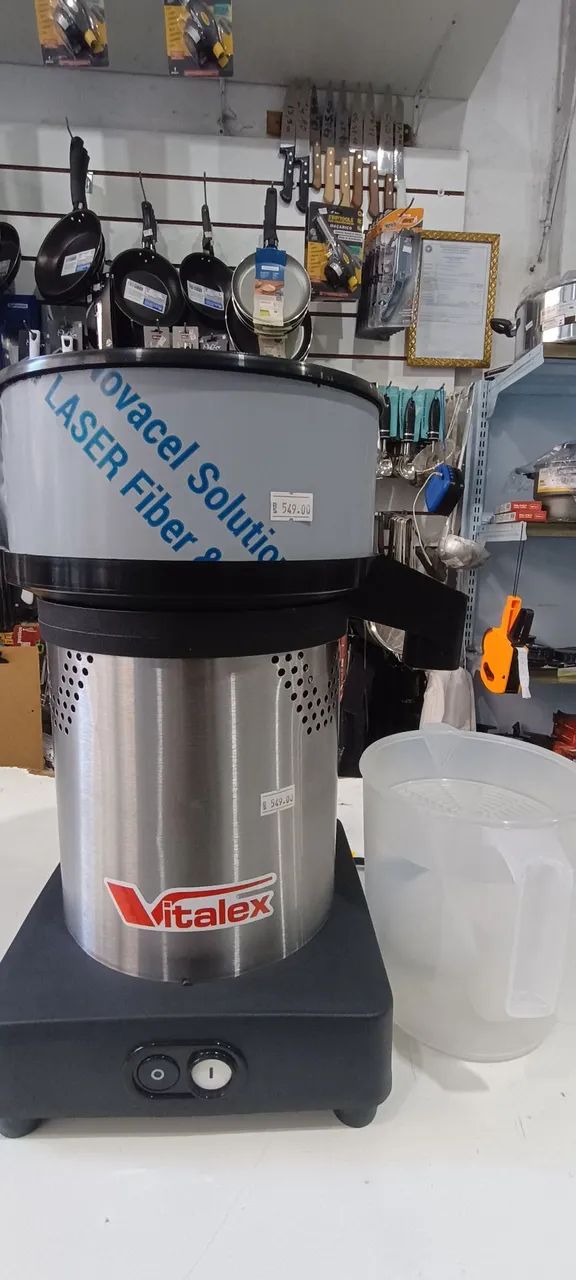 Extrator de suco Vitalex