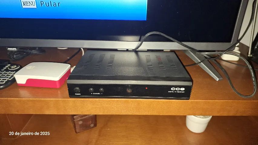 Dois Conversor Digital CCE DC108X - Na Novos na caixa com nota fiscal.