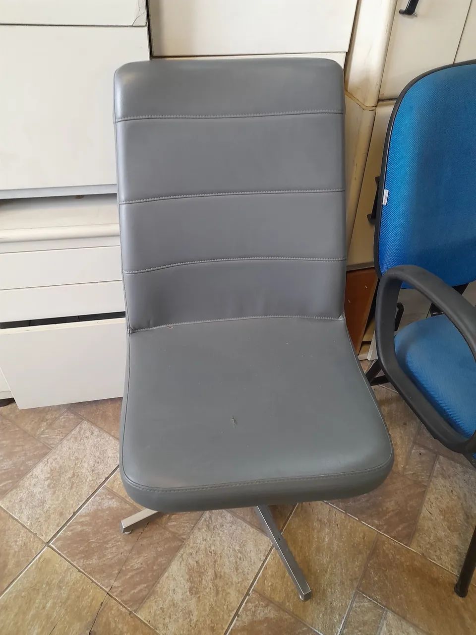 Cadeira fixa - usada