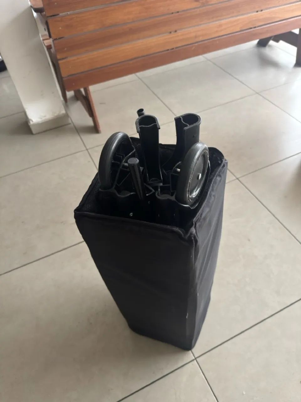 Mini berço com colchão  - Foto 4