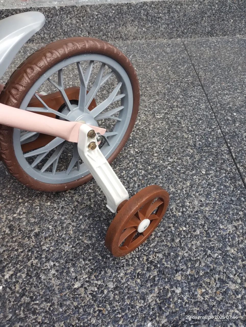 Bicicleta Infantil Rosa com Rodinhas - Foto 3