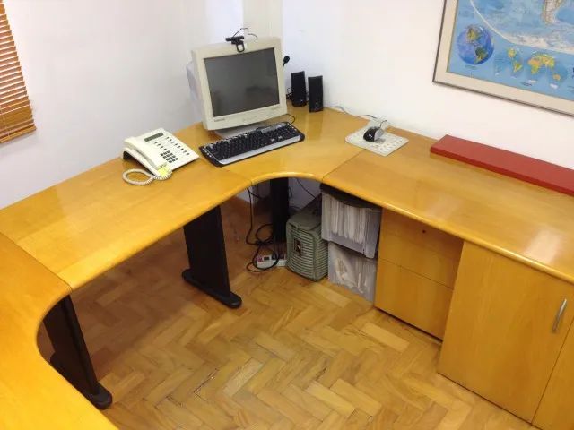 Mesa de escritorio em madeira maciça65193077841282121