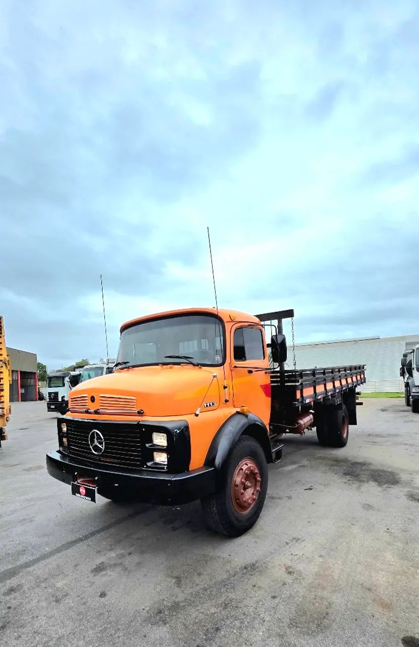 Caminhão 1113