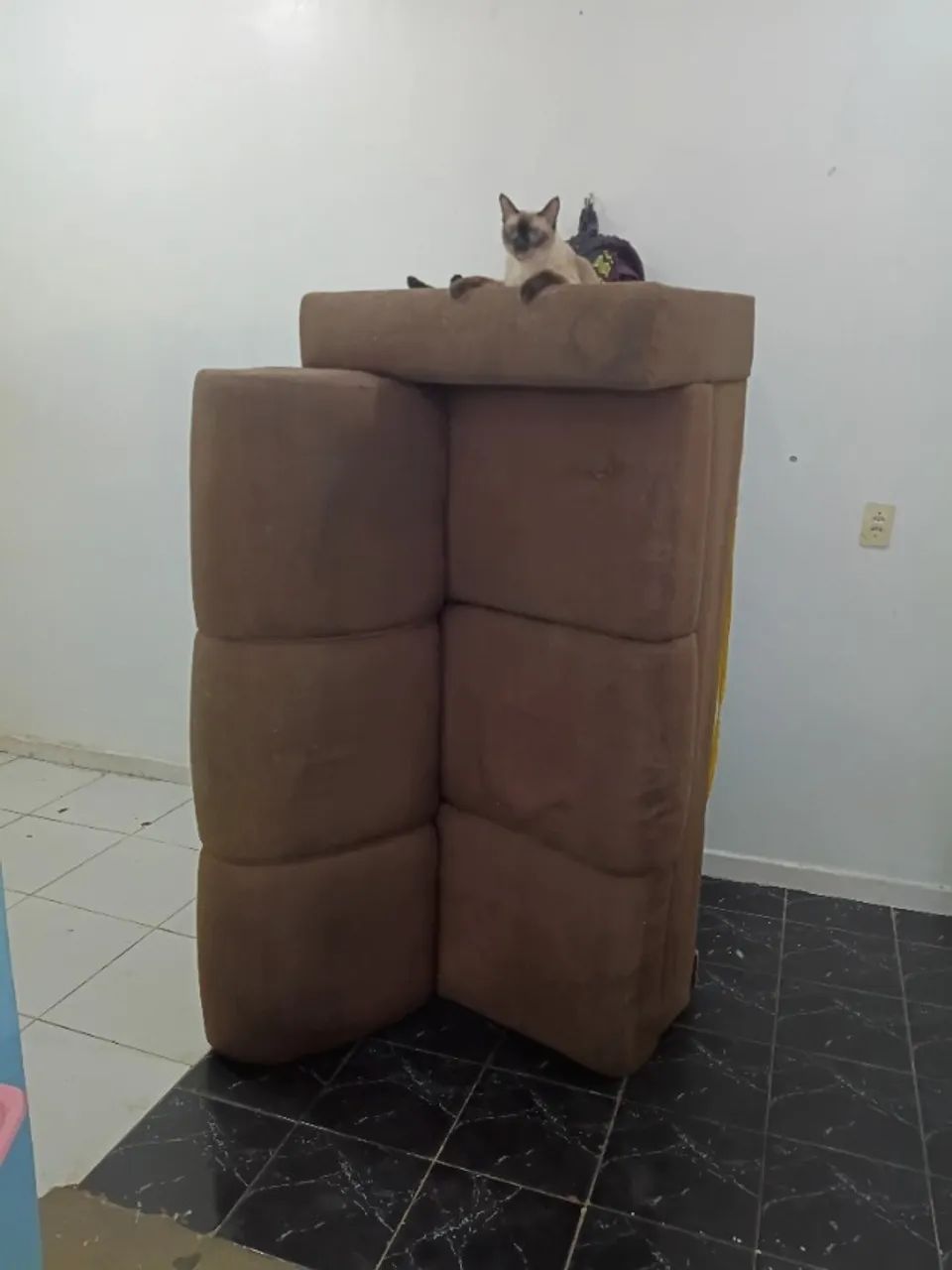 Sofá em L