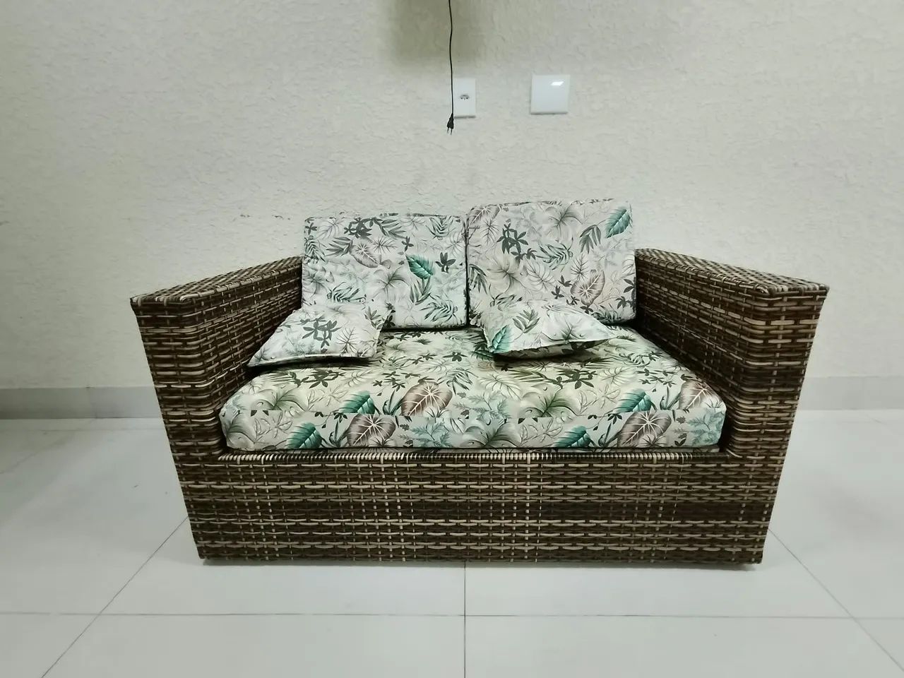 Conjunto de sofá + mesa de centro área Gourmet/Piscina - Foto 3