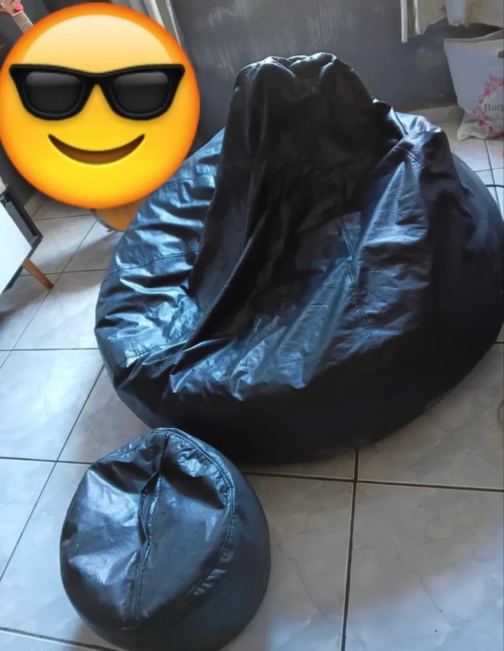 Puff grande preto com descanso  - Foto 2