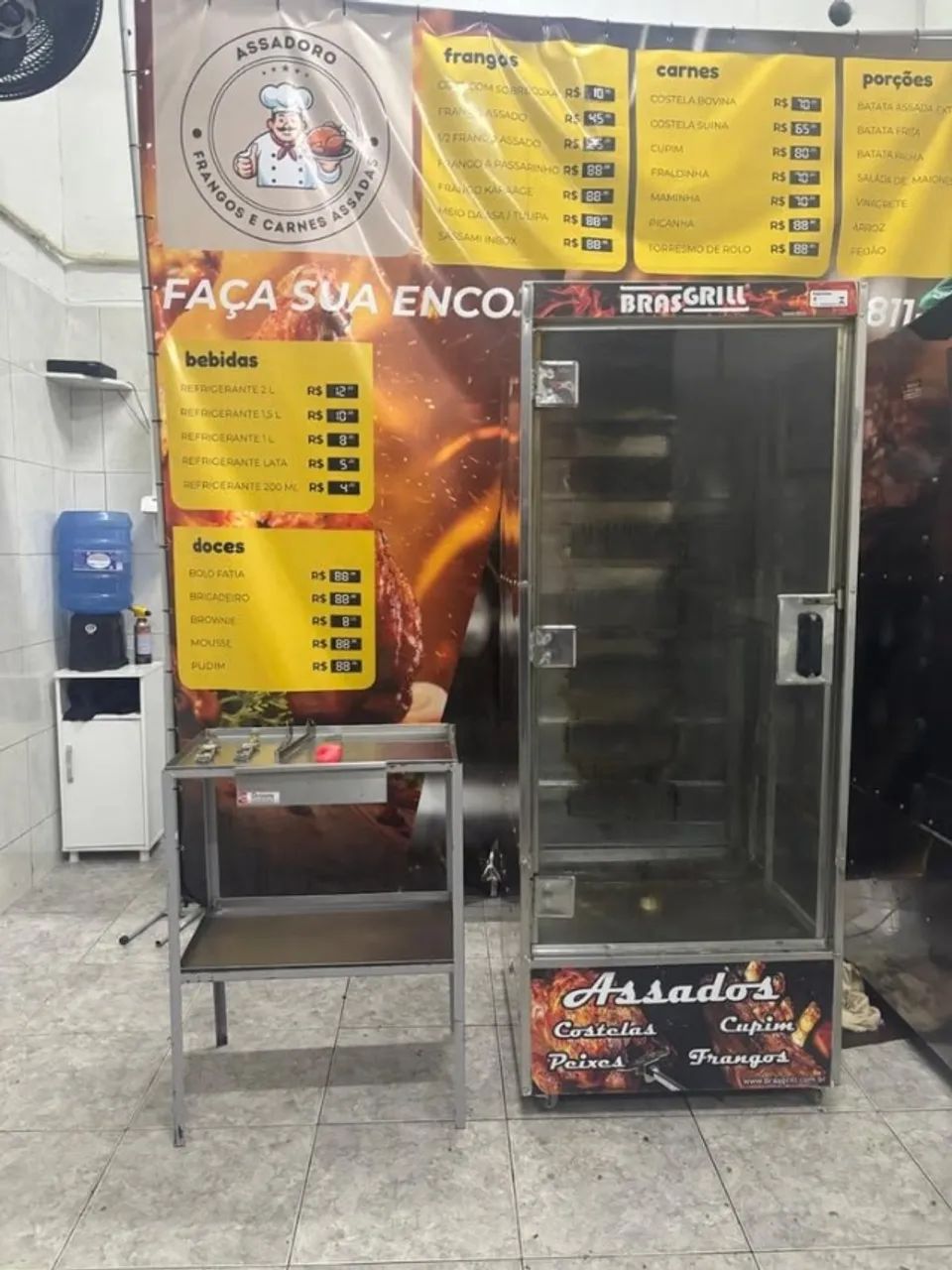 Maquina de Assar Frango e Carne Brasgrill 64 Frangos