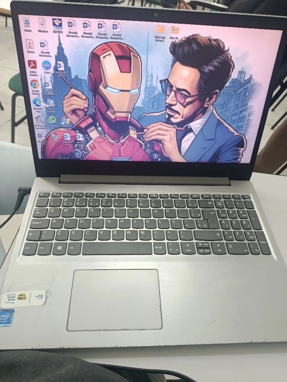 Notebook Lenovo  - Foto 2