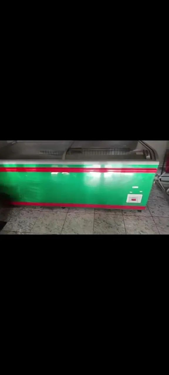 Freezer de ilha horizontal AHT Paris 210 (U) LED AD