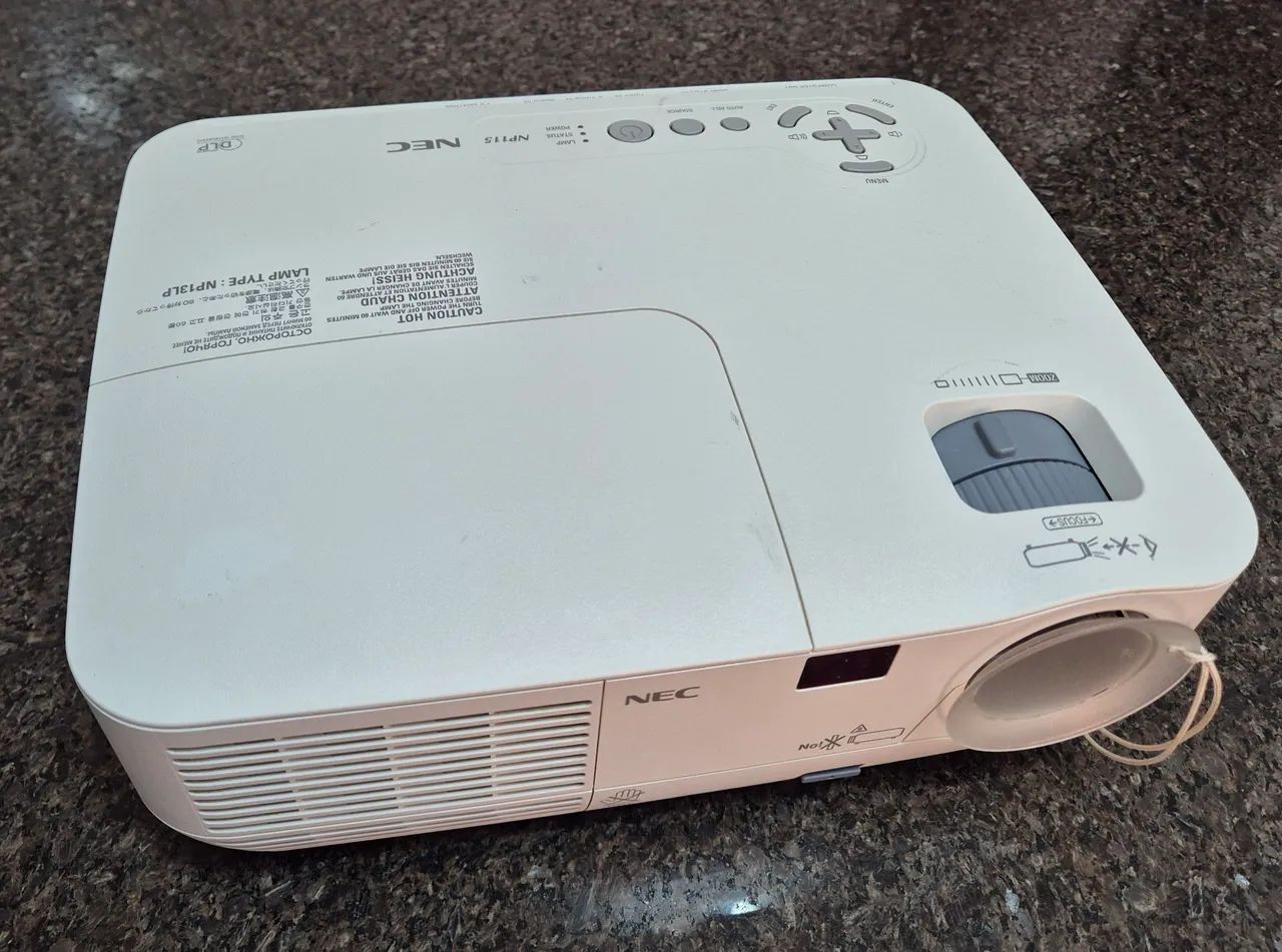 Projetor NEC NP115