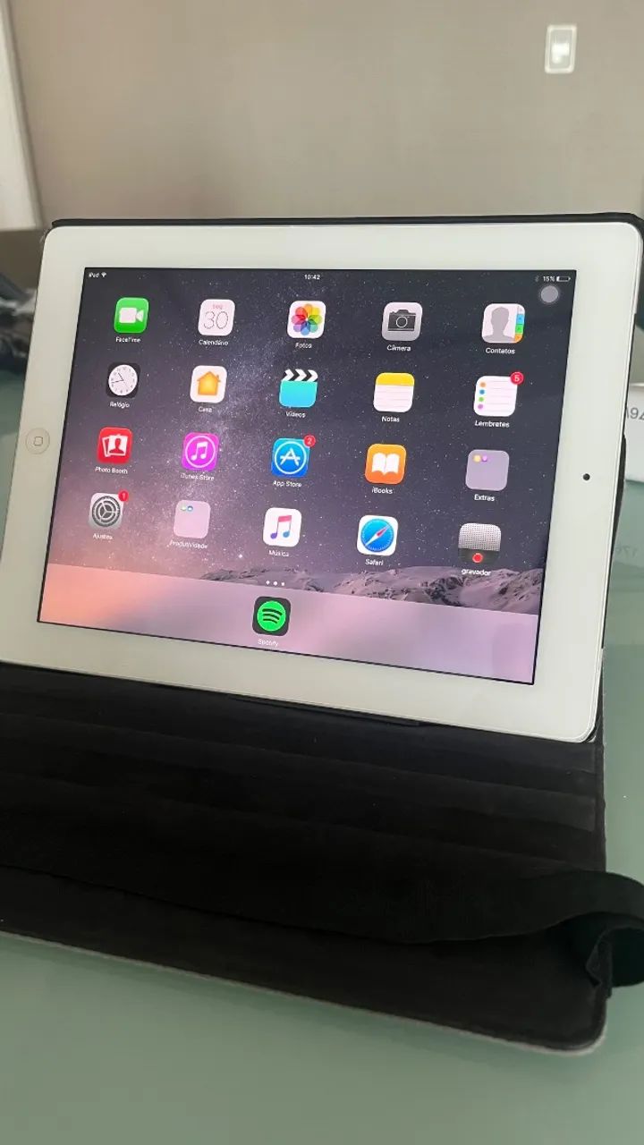 iPad 4a Geração 4G + WiFi (acompanha capinha) - Foto 2