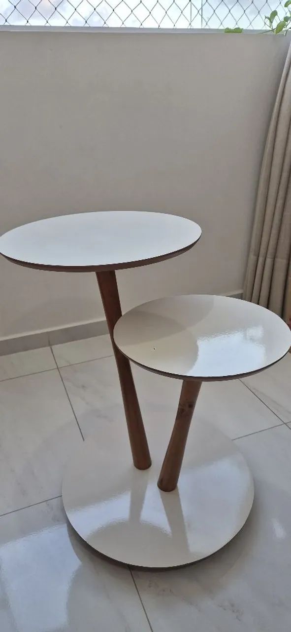 Mesa Apoio e Lateral Vitória - Off White com Freijó - Foto 2
