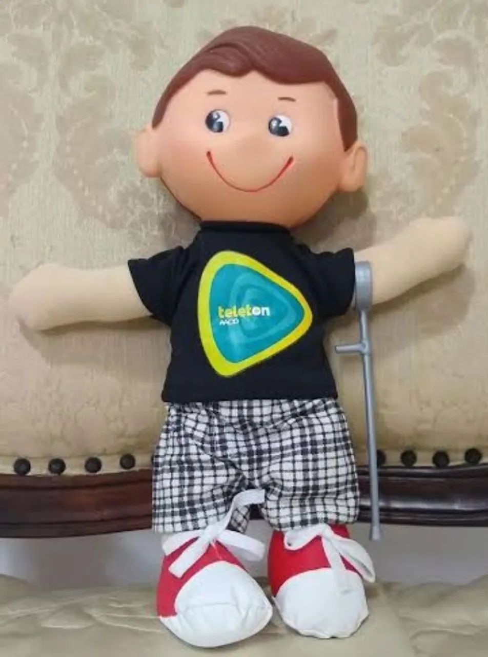 Boneco Tonzinho com muleta AACD- Teleton original e lacrado