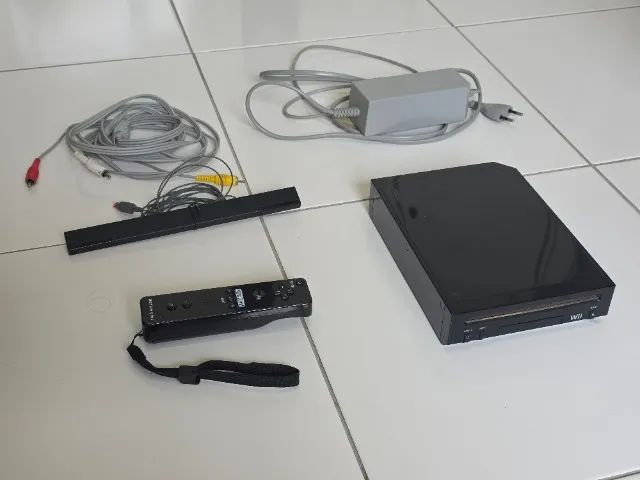 Nintendo Wii com controle e acessórios - Foto 2