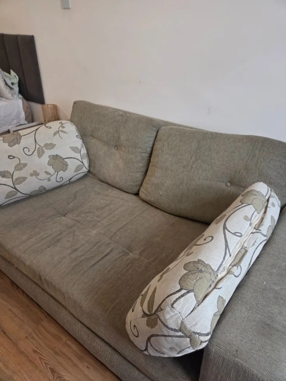 Sofá-Cama Casal 2 Lugares + Almofadas Confortável (Excelente Estado) - Foto 4