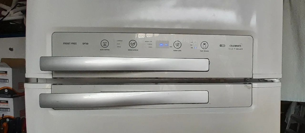 Geladeira Electrolux 320 L com garantia  - Foto 4
