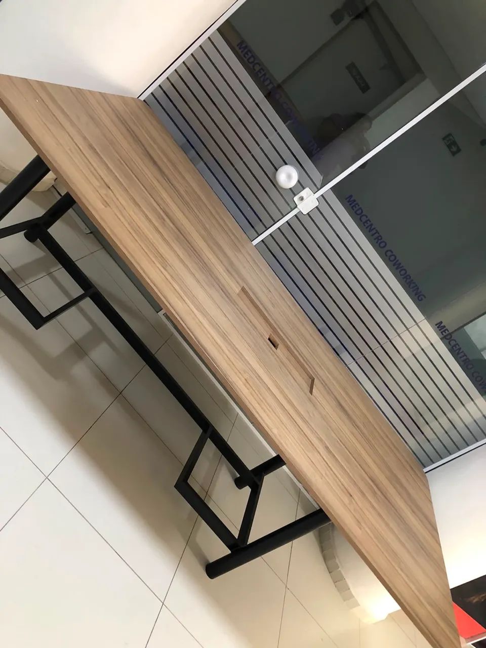 Mesa de Reunião  - Foto 3