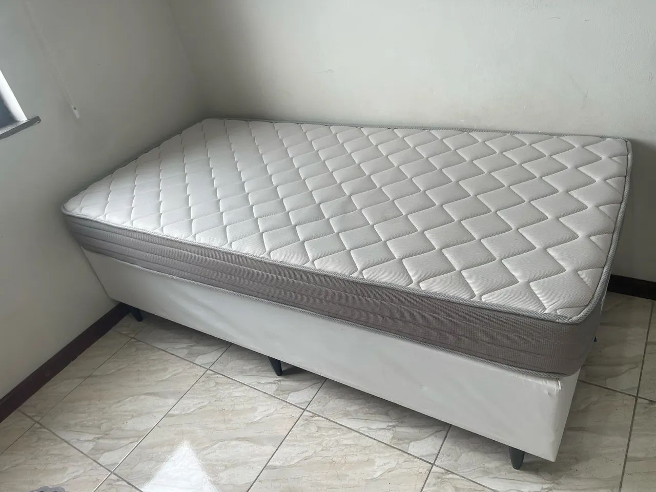 Cama solteiro 