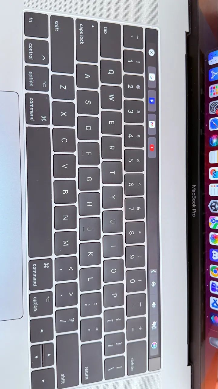 Macbook Pro 15.4 polegadas, 3,1GHz, Intel Core i7 - Foto 4