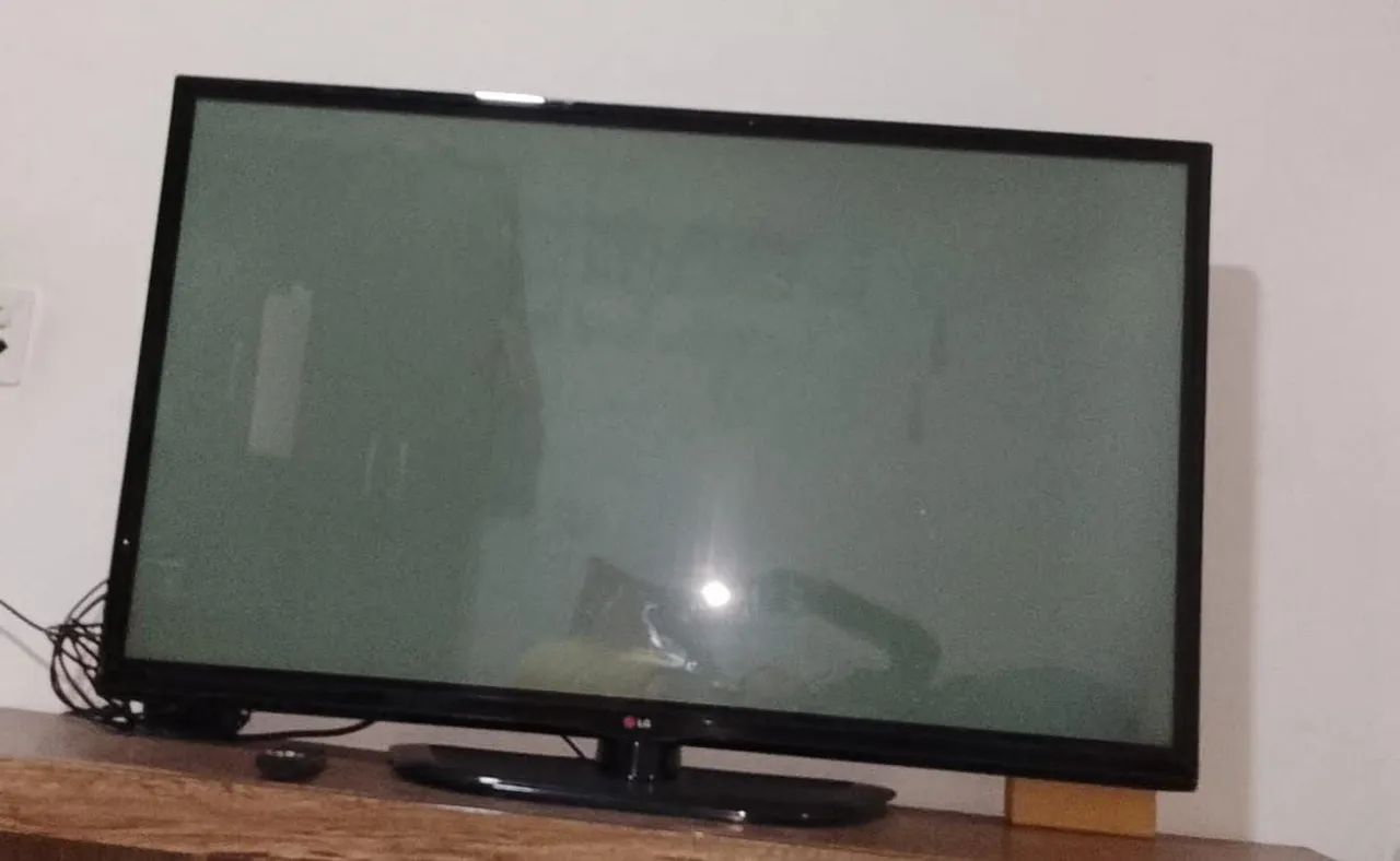 TV LG 50' - Foto 2